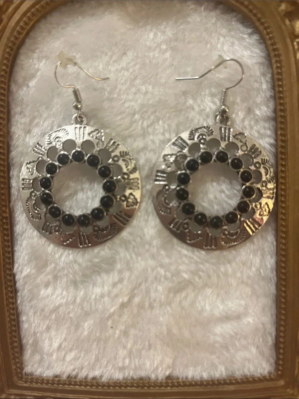 N/A elegant silver